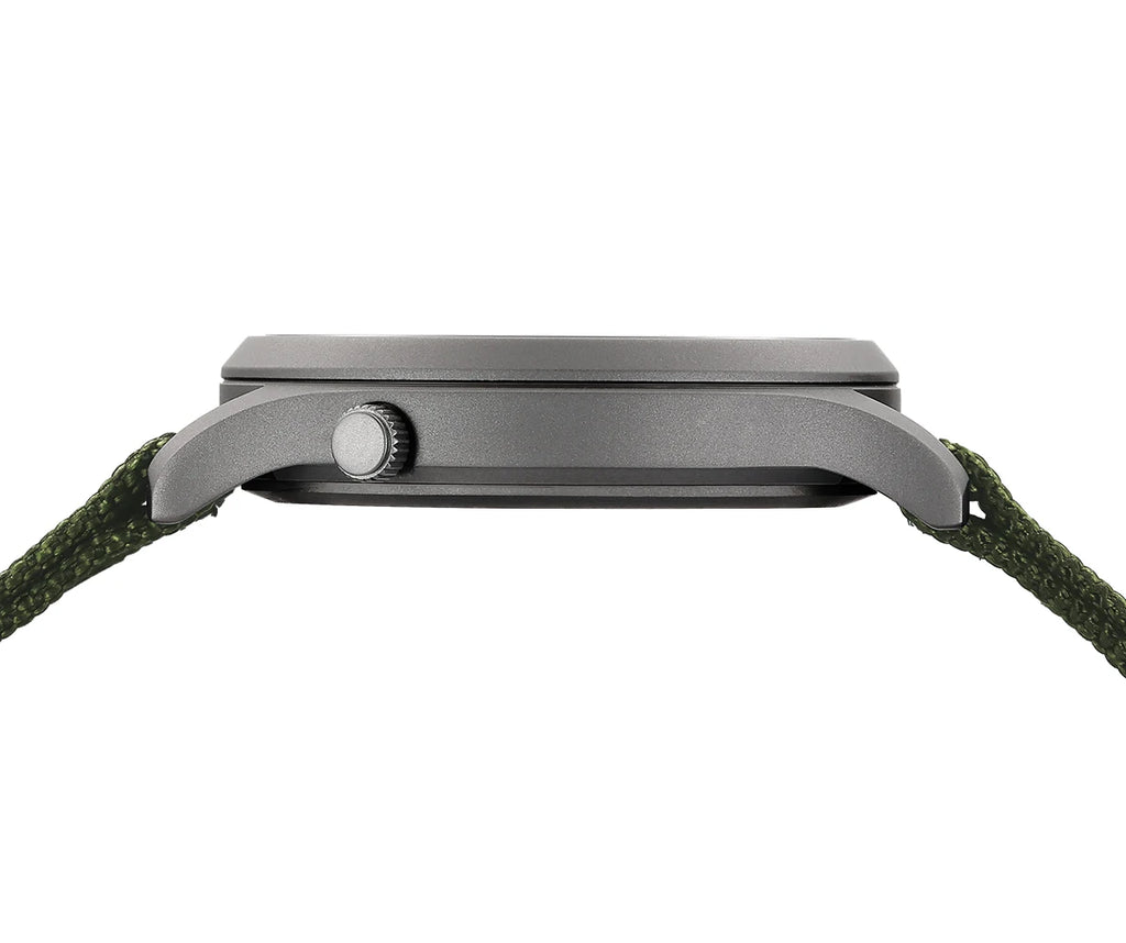 BERNY Titanium Watches for Men Super Luminous Sapphire Field Pilot Men's Watch Outdoor Quartz Wristwatch Lightweight 5ATM