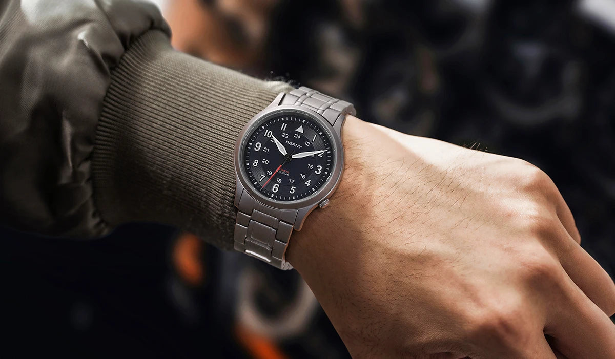 BERNY Titanium Watches for Men Super Luminous Sapphire Field Pilot Men's Watch Outdoor Quartz Wristwatch Lightweight 5ATM