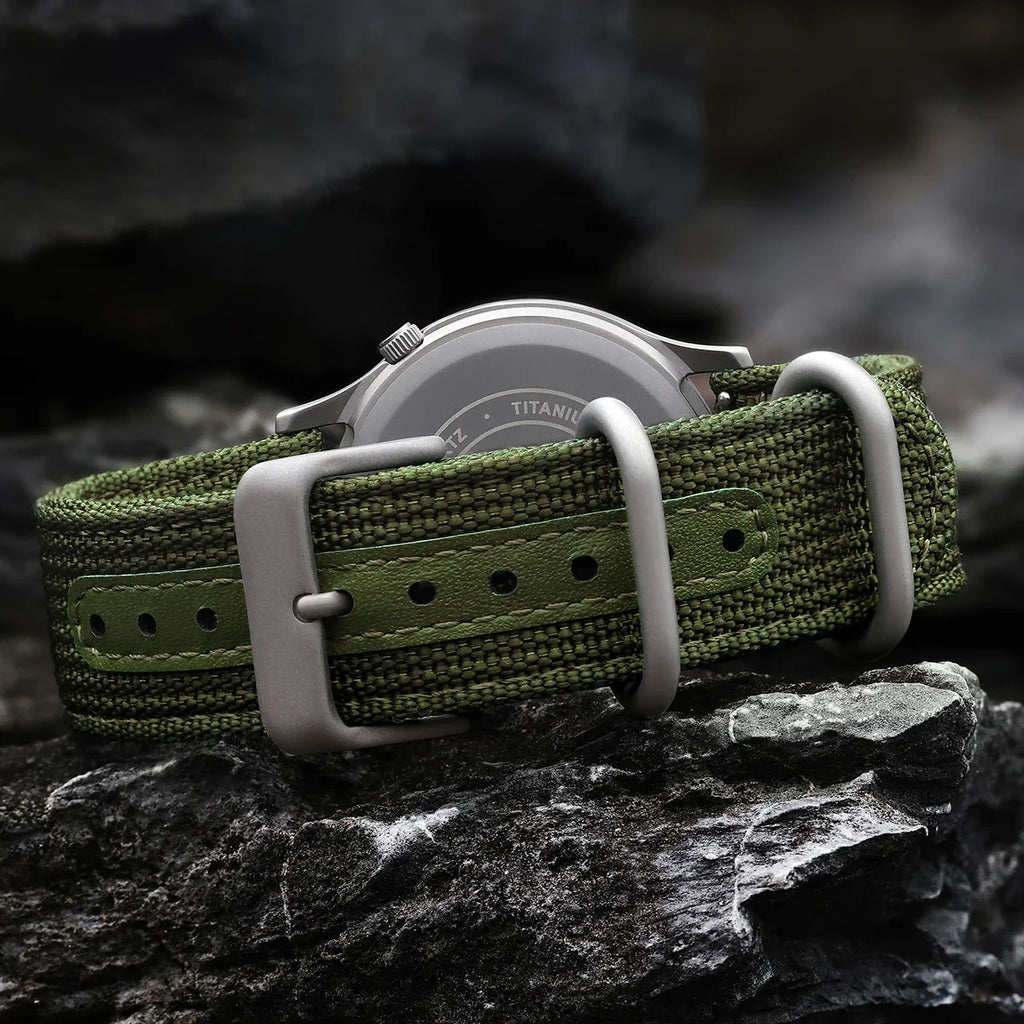 BERNY Titanium Watches for Men Super Luminous Sapphire Field Pilot Men's Watch Outdoor Quartz Wristwatch Lightweight 5ATM