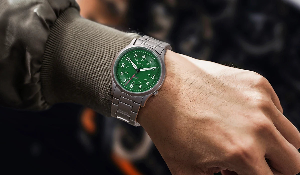 BERNY Titanium Watches for Men Super Luminous Sapphire Field Pilot Men's Watch Outdoor Quartz Wristwatch Lightweight 5ATM