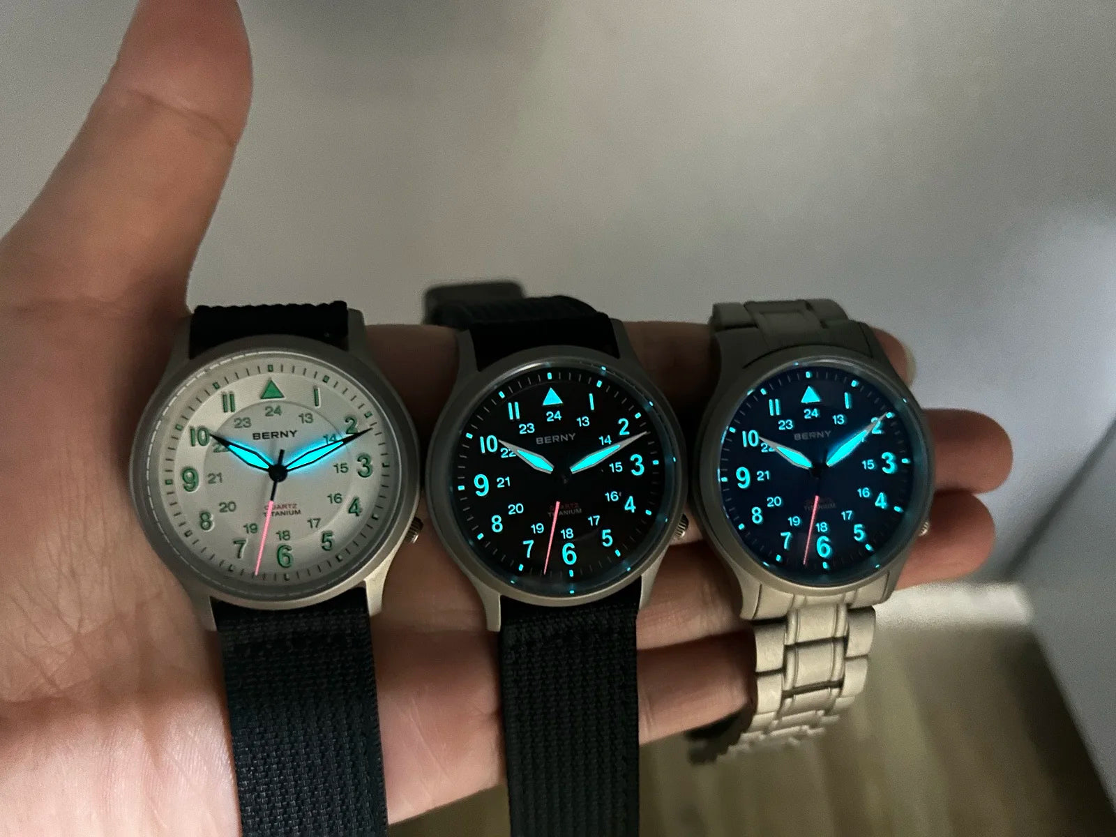 BERNY Titanium Watches for Men Super Luminous Sapphire Field Pilot Men's Watch Outdoor Quartz Wristwatch Lightweight 5ATM