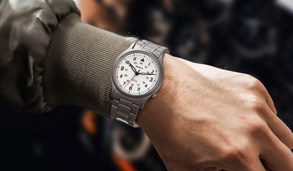 BERNY Titanium Watches for Men Super Luminous Sapphire Field Pilot Men's Watch Outdoor Quartz Wristwatch Lightweight 5ATM